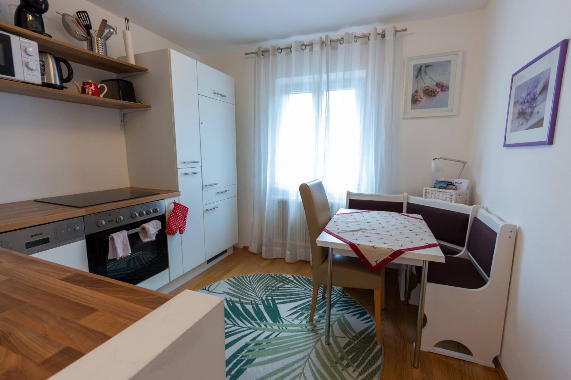 Apartment Benjamins Refugium